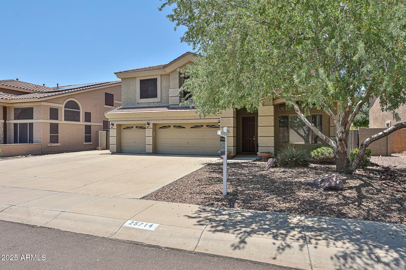 25714 70th Ln, Peoria, AZ 85383