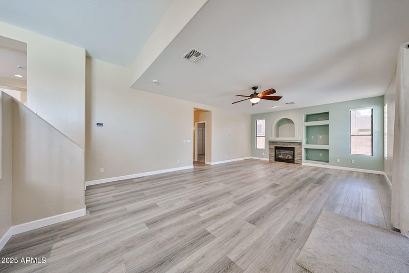 25714 70th Ln, Peoria, AZ 85383