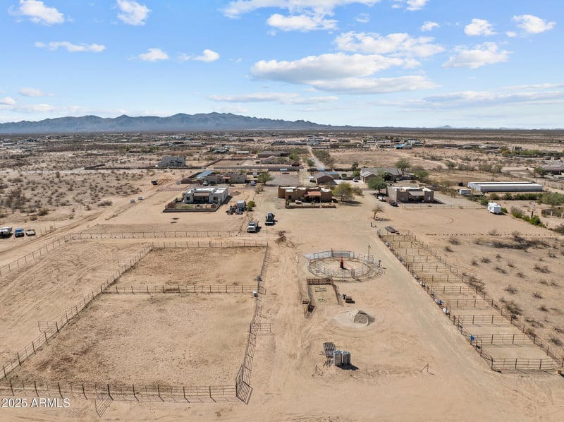 25718 Baker Dr, Wittmann, AZ 85361