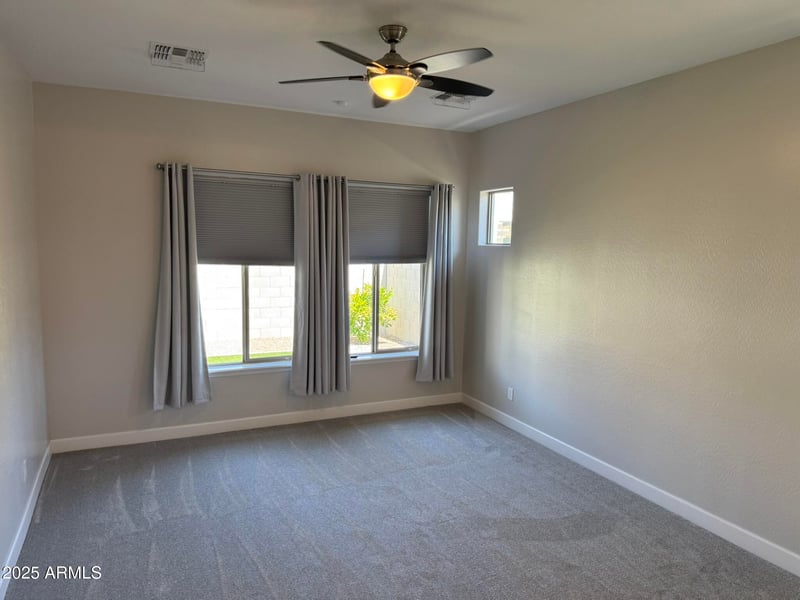 25725 19th Glen, Phoenix, AZ 85085