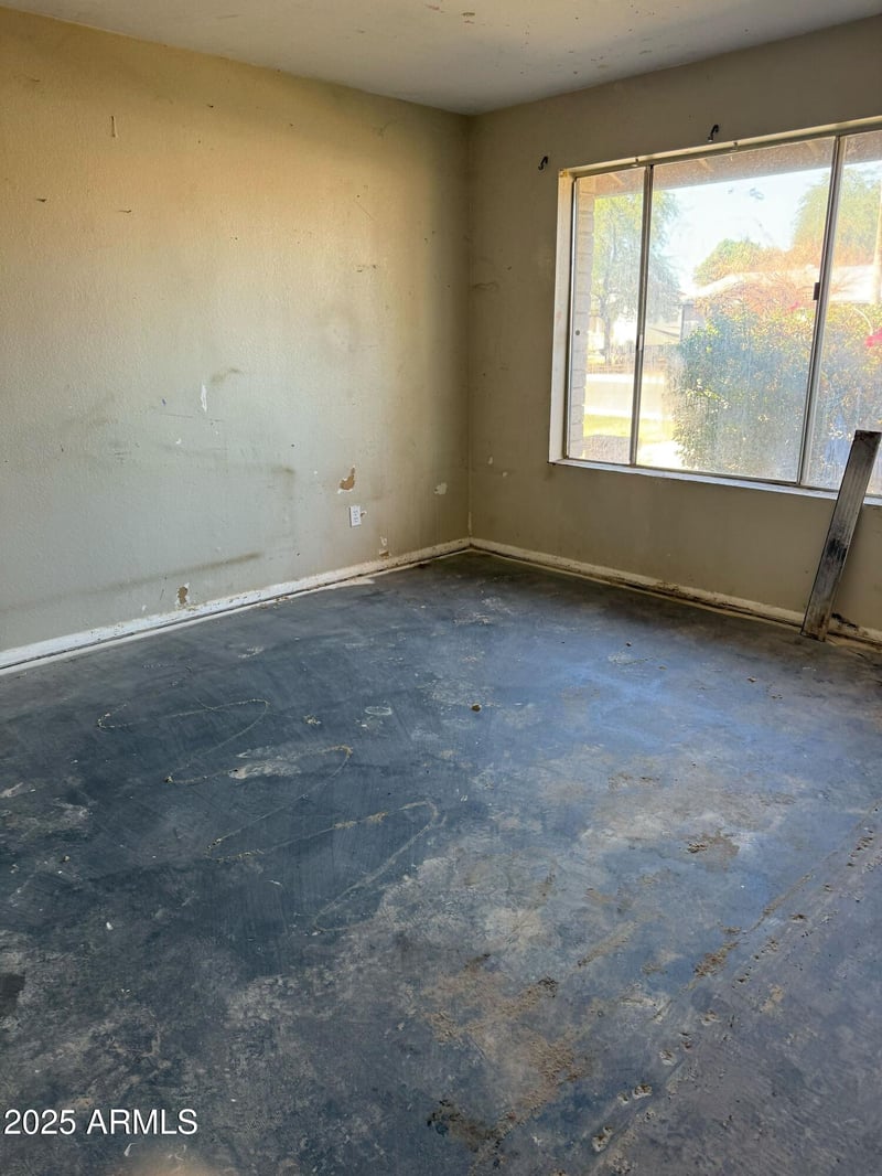 2573 Commonwealth Cir, Chandler, AZ 85225