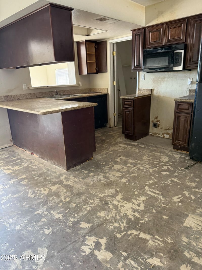 2573 Commonwealth Cir, Chandler, AZ 85225
