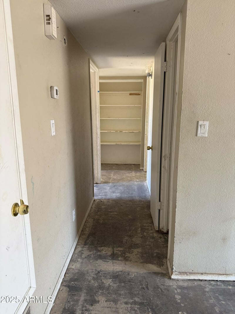 2573 Commonwealth Cir, Chandler, AZ 85225