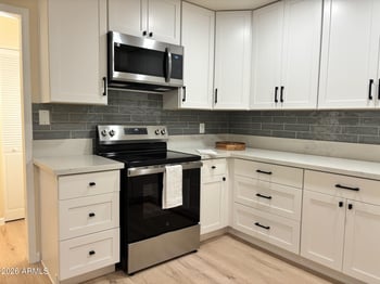 2573 Commonwealth Cir, Chandler, AZ 85225