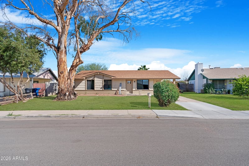 2573 Commonwealth Cir, Chandler, AZ 85225