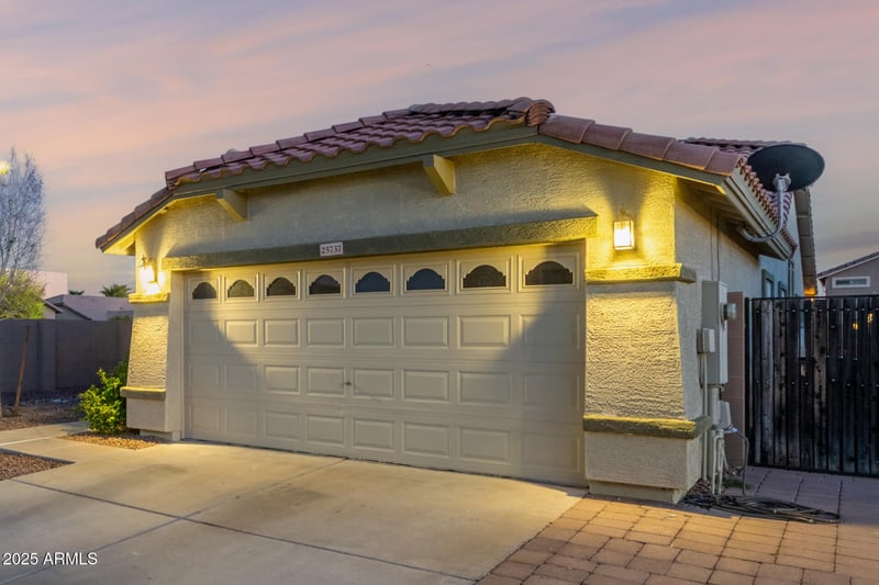 25737 Ashley Dr, Buckeye, AZ 85326