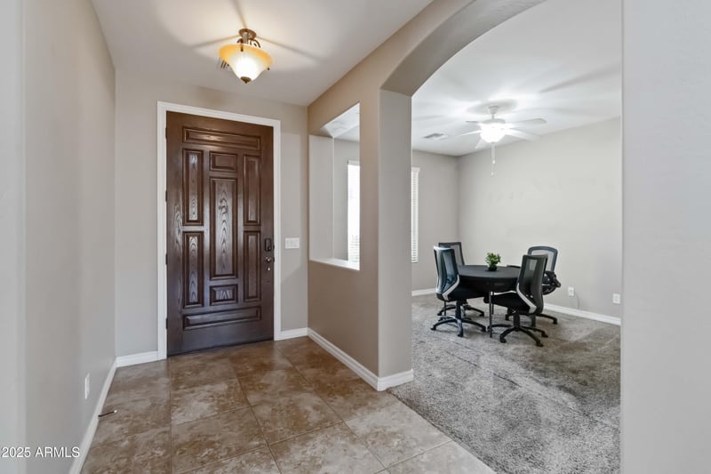 2574 Donato Dr, Gilbert, AZ 85298