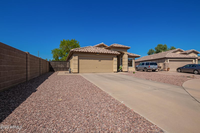 2574 Kent Ave, Gilbert, AZ 85296