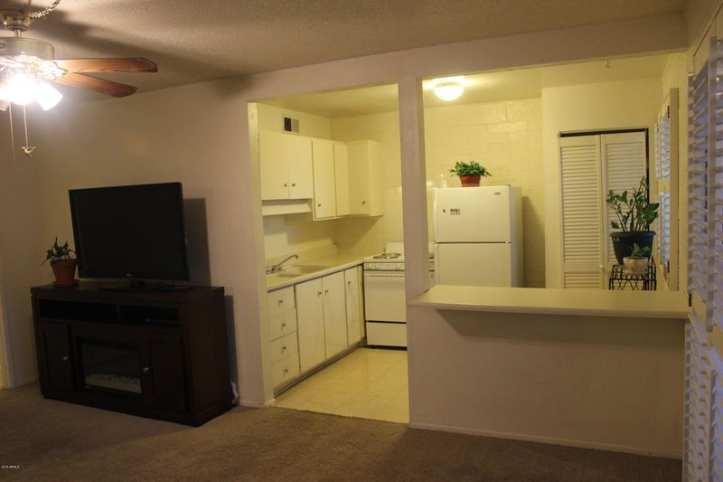 2575 W Berridge Ln #D103, Phoenix, AZ 85017