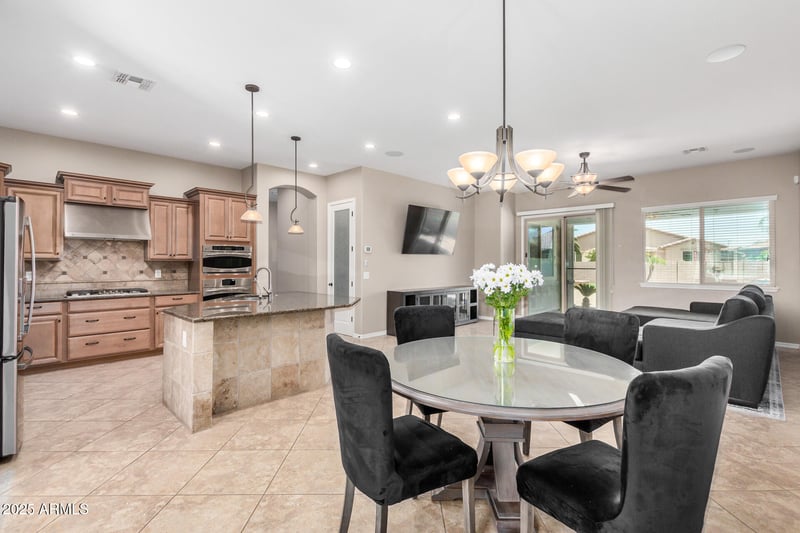 2576 Ironside Ct, Gilbert, AZ 85298