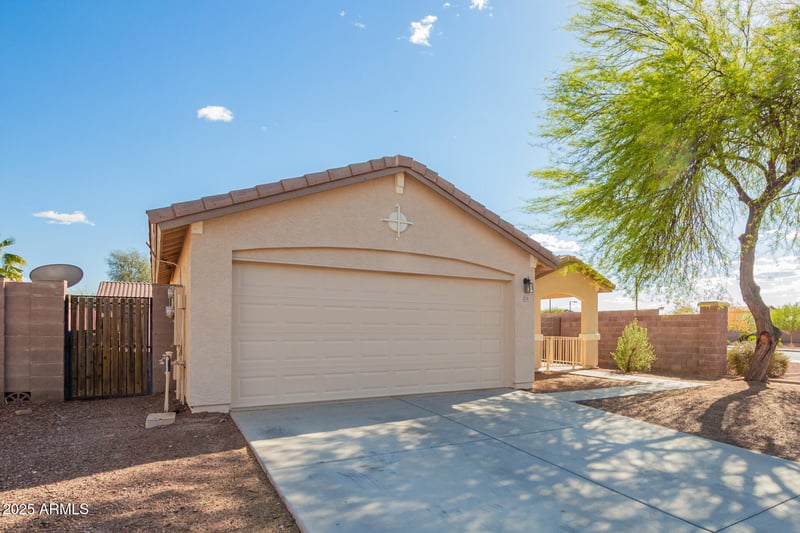 25761 St Charles Ct, Buckeye, AZ 85326