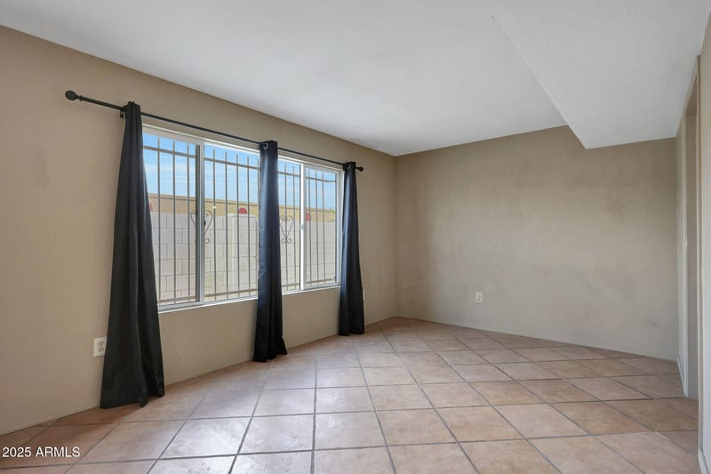 2578 Marconi Ave, Phoenix, AZ 85023