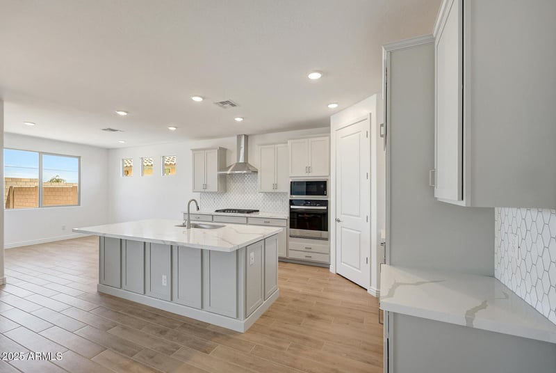 25783 147th Dr, Surprise, AZ 85387