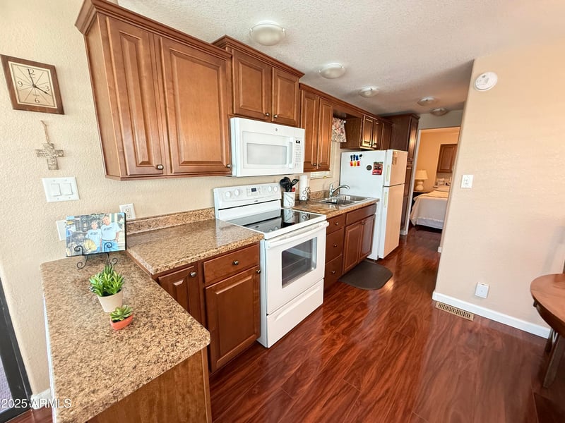 258 Beryl Dr #258, Apache Junction, AZ 85119