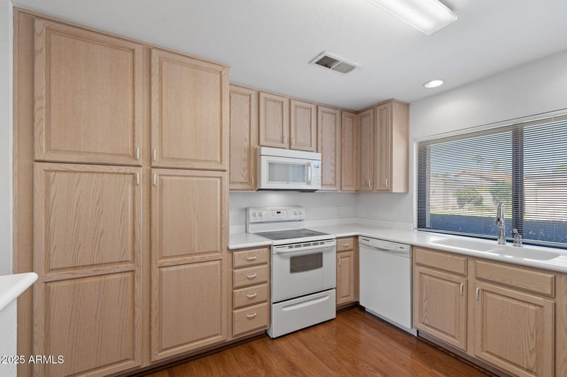 258 Leisure World Ave, Mesa, AZ 85206