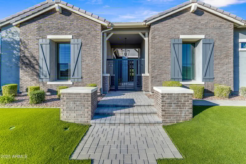 2580 Country Shadows St, Gilbert, AZ 85298