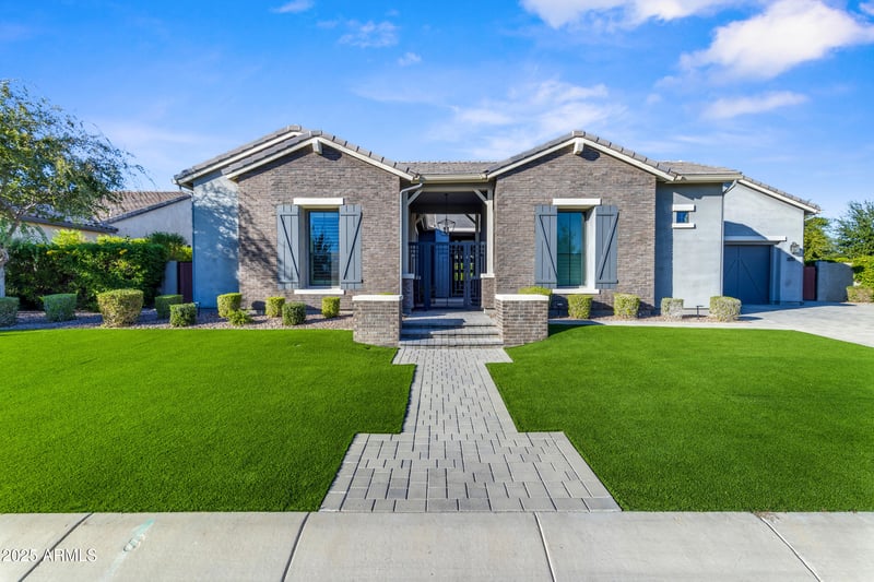 2580 Country Shadows St, Gilbert, AZ 85298