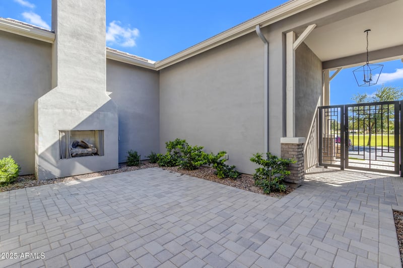 2580 Country Shadows St, Gilbert, AZ 85298