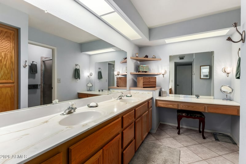 25801 Ontario Dr, Sun Lakes, AZ 85248