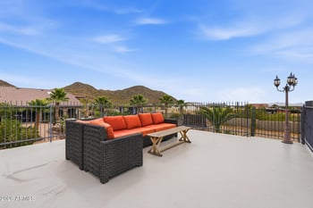 25806 92nd Ave, Peoria, AZ 85383
