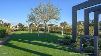 25807 19th Glen, Phoenix, AZ 85085