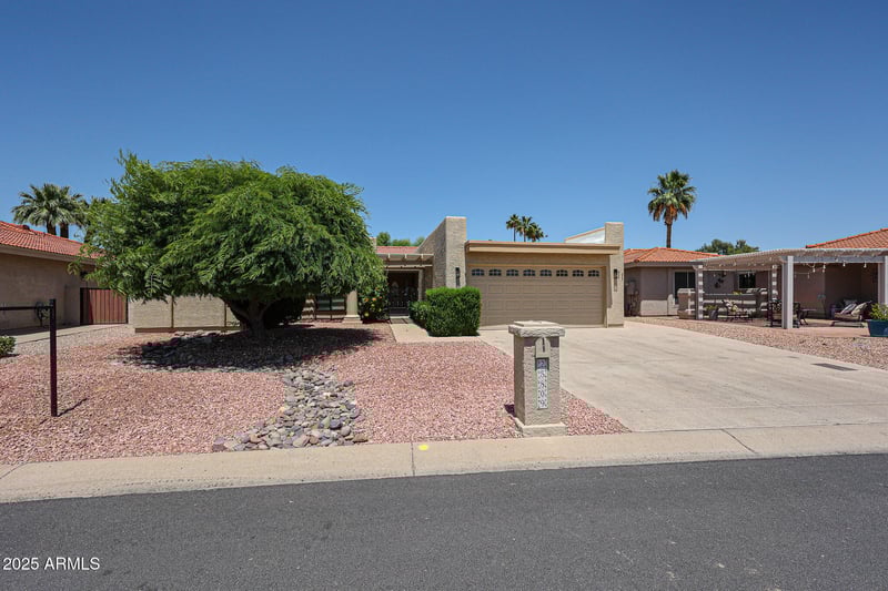 25809 Hollygreen Dr, Sun Lakes, AZ 85248