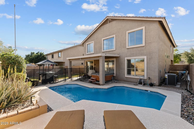 25815 67th Dr, Peoria, AZ 85383