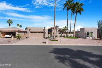 25821 Hollygreen Dr, Sun Lakes, AZ 85248