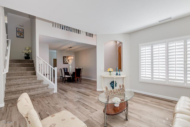 25821 N 68th Ave, Peoria, AZ 85383