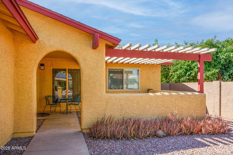 25821 New Town Dr, Sun Lakes, AZ 85248