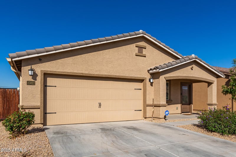 25822 Coles Rd, Buckeye, AZ 85326