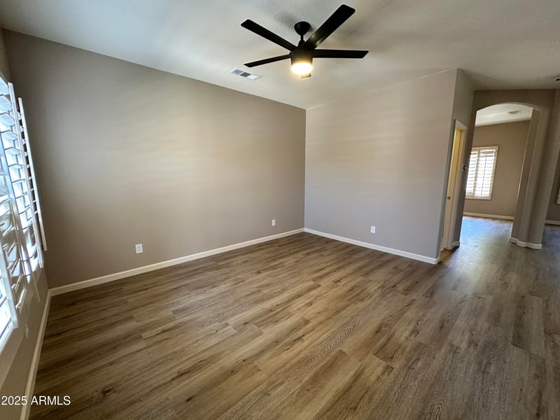 25823 67th Ln, Peoria, AZ 85383