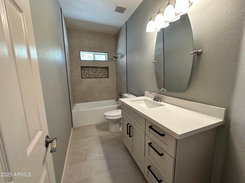 25823 67th Ln, Peoria, AZ 85383