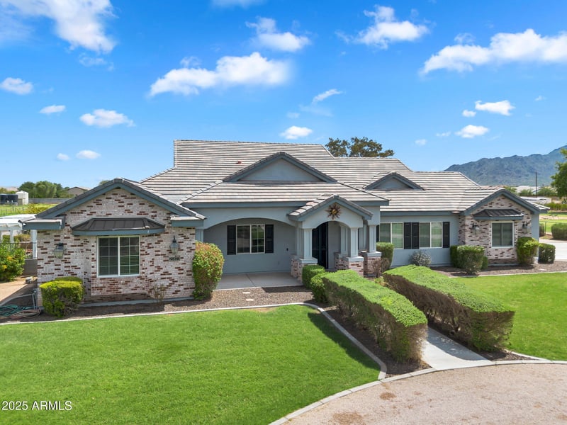 25823 S 154th St, Gilbert, AZ 85298