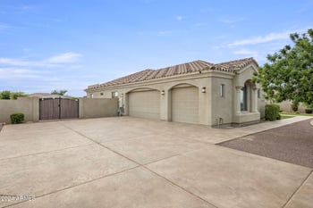 25824 194th St, Queen Creek, AZ 85142