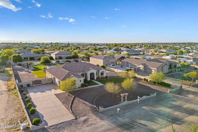 25824 194th St, Queen Creek, AZ 85142