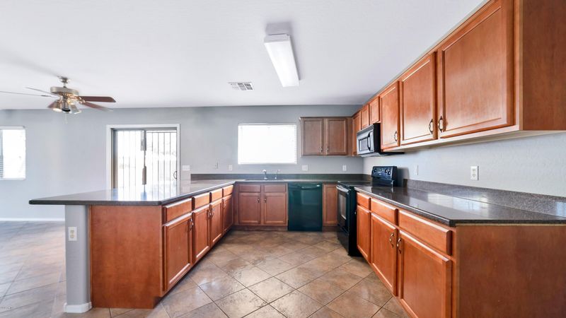 25825 W Satellite Ln, Buckeye, AZ 85326