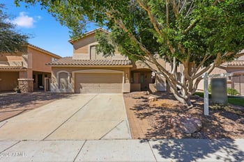 25828 67th Dr, Peoria, AZ 85383