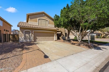 25828 67th Dr, Peoria, AZ 85383