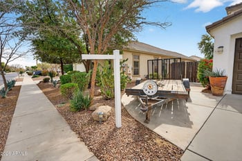 25830 Sandstone Way, Surprise, AZ 85387