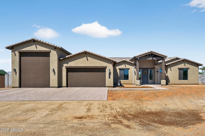 25832 151st Ave, Surprise, AZ 85387