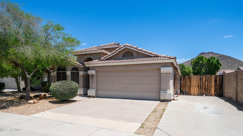 25841 66th Dr, Phoenix, AZ 85083