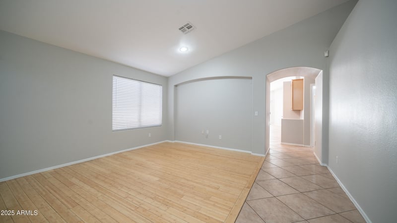 25841 66th Dr, Phoenix, AZ 85083