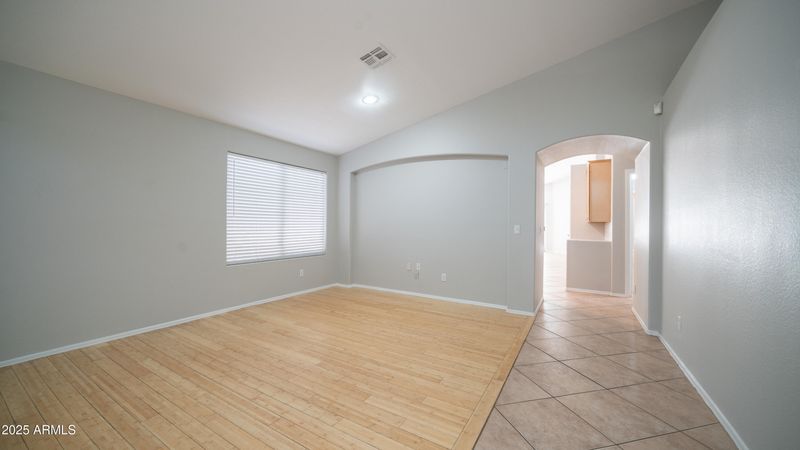 25841 N 66th Dr, Phoenix, AZ 85083