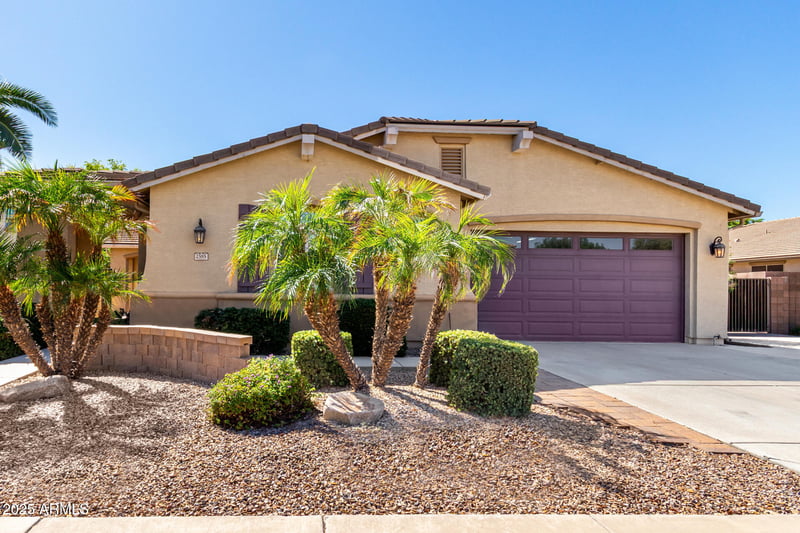 2585 Carob Dr, Gilbert, AZ 85298