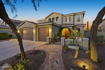 25855 Sandstone Way, Surprise, AZ 85387