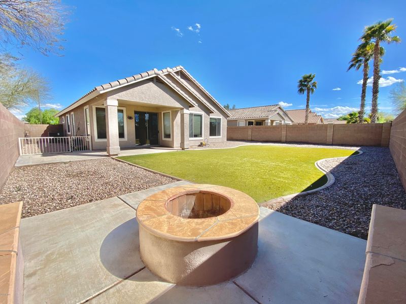 2586 S Seton Ave, Gilbert, AZ 85295