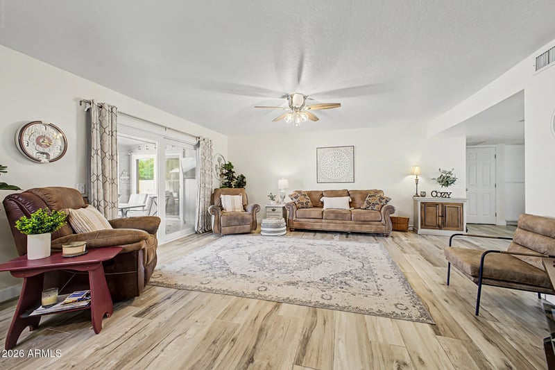 25861 S New Town Dr, Sun Lakes, AZ 85248