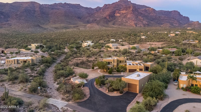 2587 S Edgemore Rd, Gold Canyon, AZ 85118
