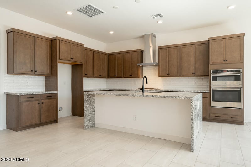 2589 Alfonso Dr, San Tan Valley, AZ 85140